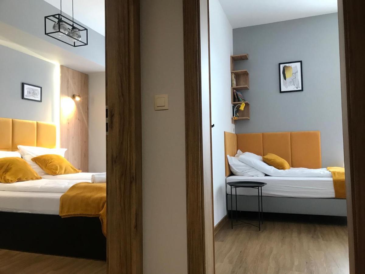 Apartament No82 Yellow Holiday Home Zator Exteriör bild